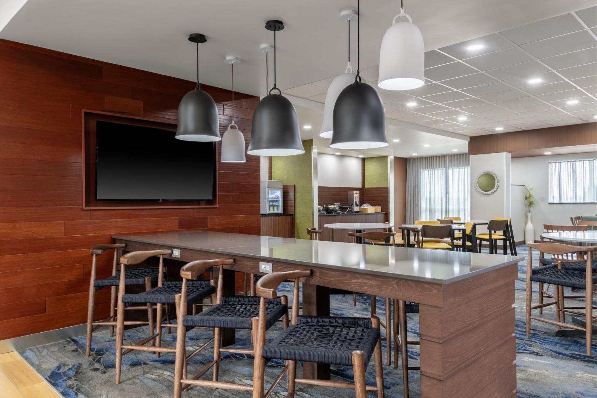 Fairfield Inn & Suites By Marriott Мартинсбърг Екстериор снимка